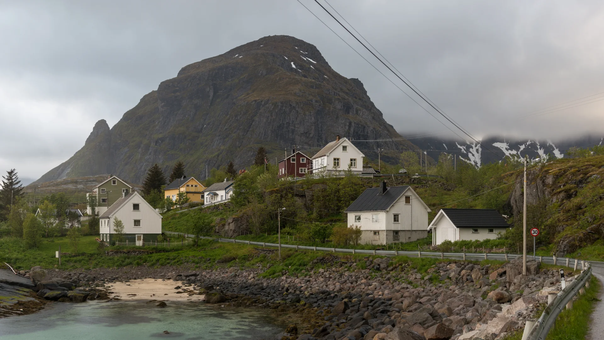 Fiskeværsmiljø og museumshus på Å