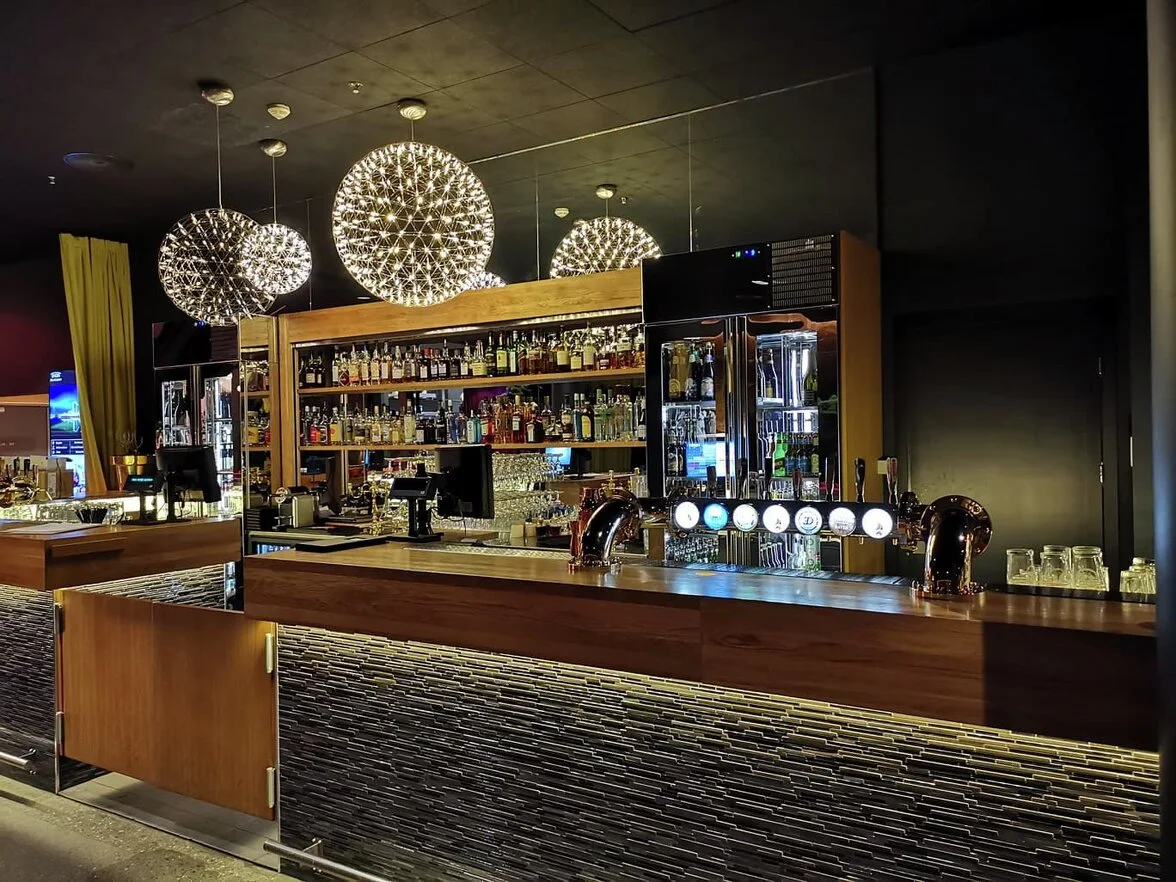 Molldøra Lounge & Bar